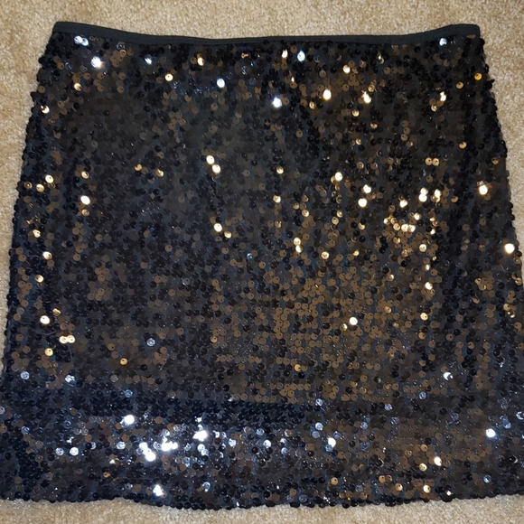 Poof couture sequin mini skirt - Picture 3 of 4
